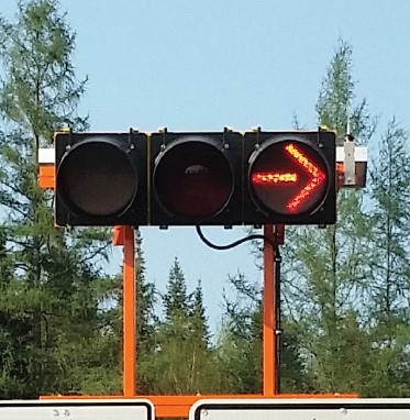 Driveway Assistance Device showing Right Turn Permitted Signal