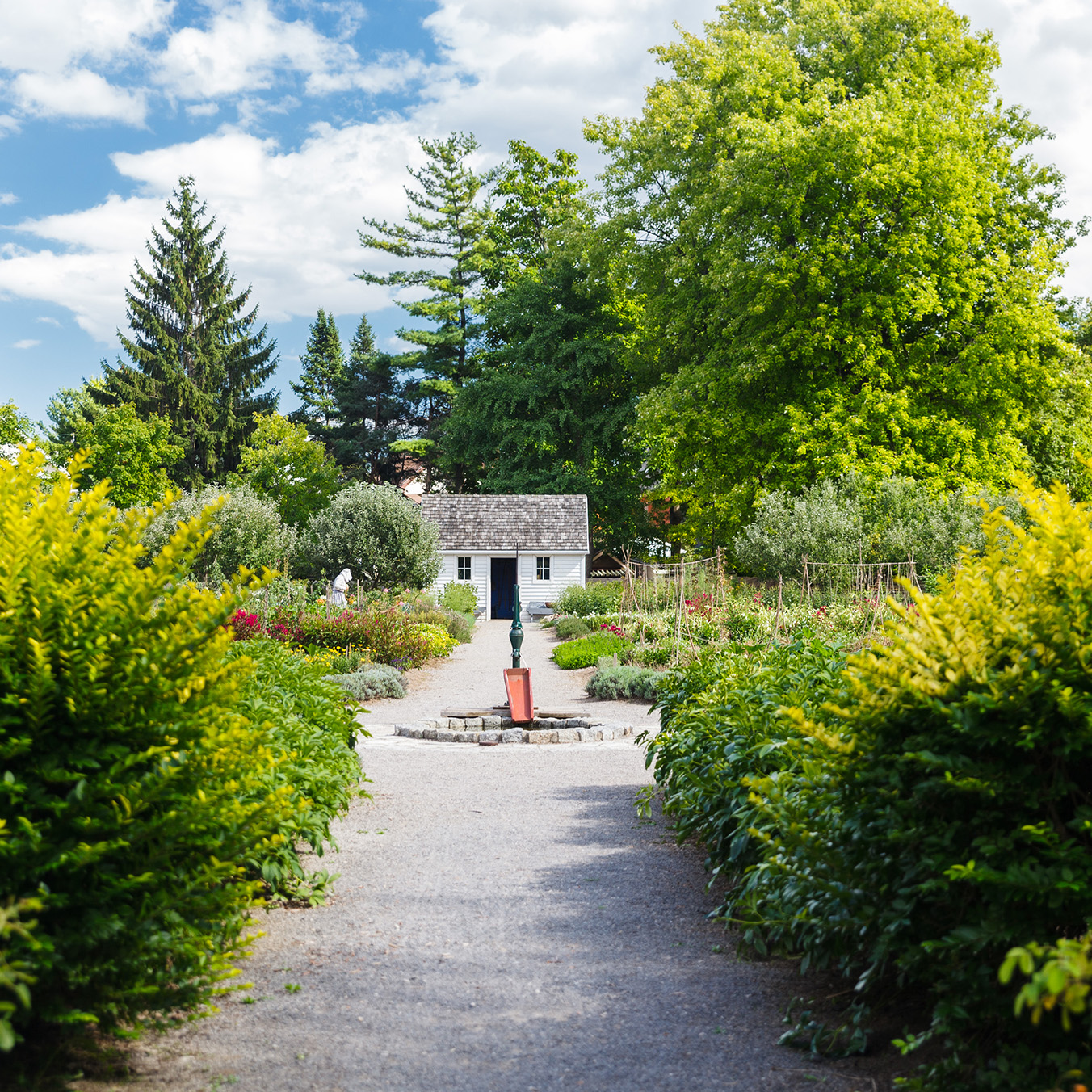 pathway through garden at dundurn