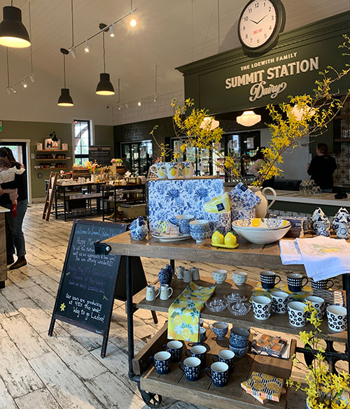 Storefront for Summit Station Dairy