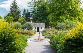 pathway through garden at dundurn