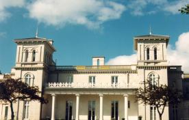 Veranda of Dundurn Castle