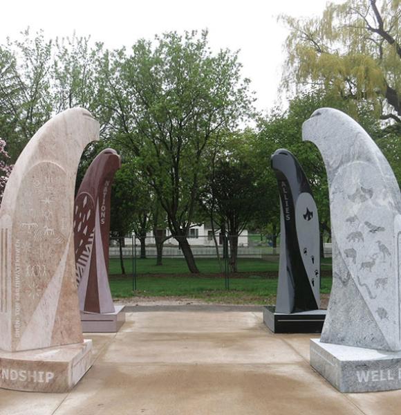 Statues of four eagles facing each other