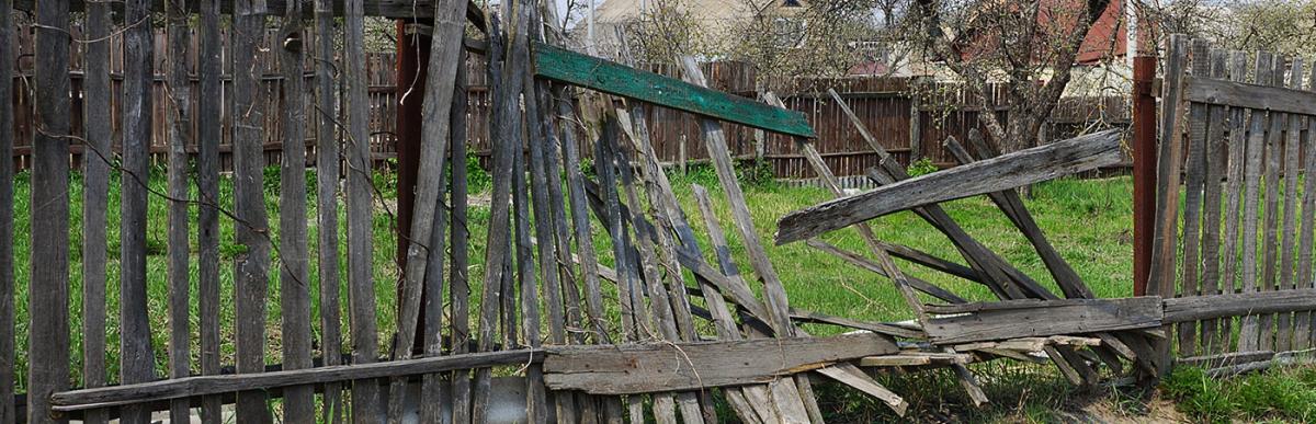 Old falling fence in neighbourhood