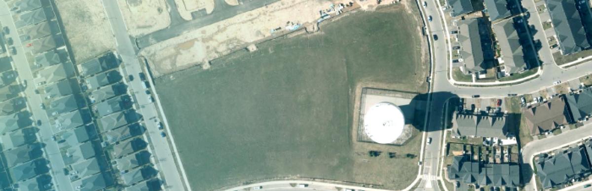 aerial image of Parkside Hill park