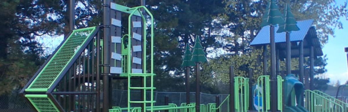 New playground structure at Gatesbury Park
