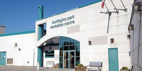 Front door entrance to Huntington Park Recreation Centre